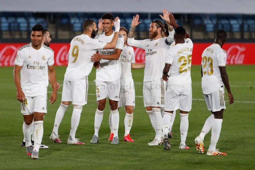 赵松源：想要帮助球队要先适应打法；希望脚下和头球兼备（赵松源：助球队先融入打法，力求脚下技术与头球并重）