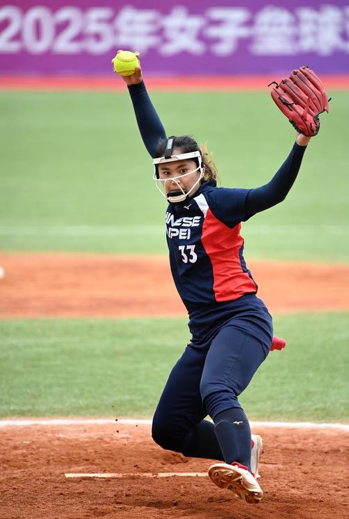 这次封盖把气氛拉到最高潮（这记封盖将现场推向巅峰）