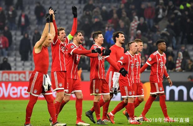 疯狂的足球：米兰门神迈尼昂的盘带合集（足坛狂热：米兰门神迈尼昂盘带集锦）