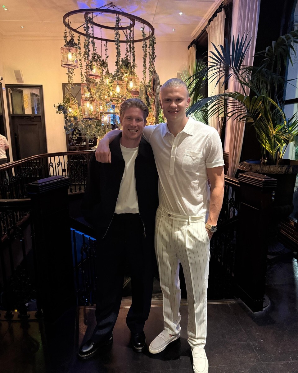 13年不败！英超三强出击，阿森纳后卫接近停赛，切尔西有替代方案（13年不败在握！英超三强齐发，阿森纳后卫濒临停赛，切尔西已备替代方案）